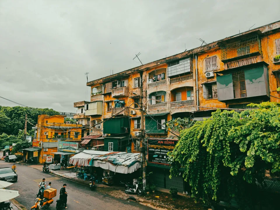 Khách xem đất nền